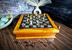 Royal Earth – Teak & Preserved Leaves Chess Set